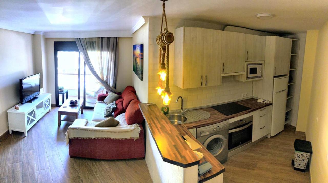 Coqueto Apartamento En Puerto Marina Con Piscina ベナルマデナ エクステリア 写真