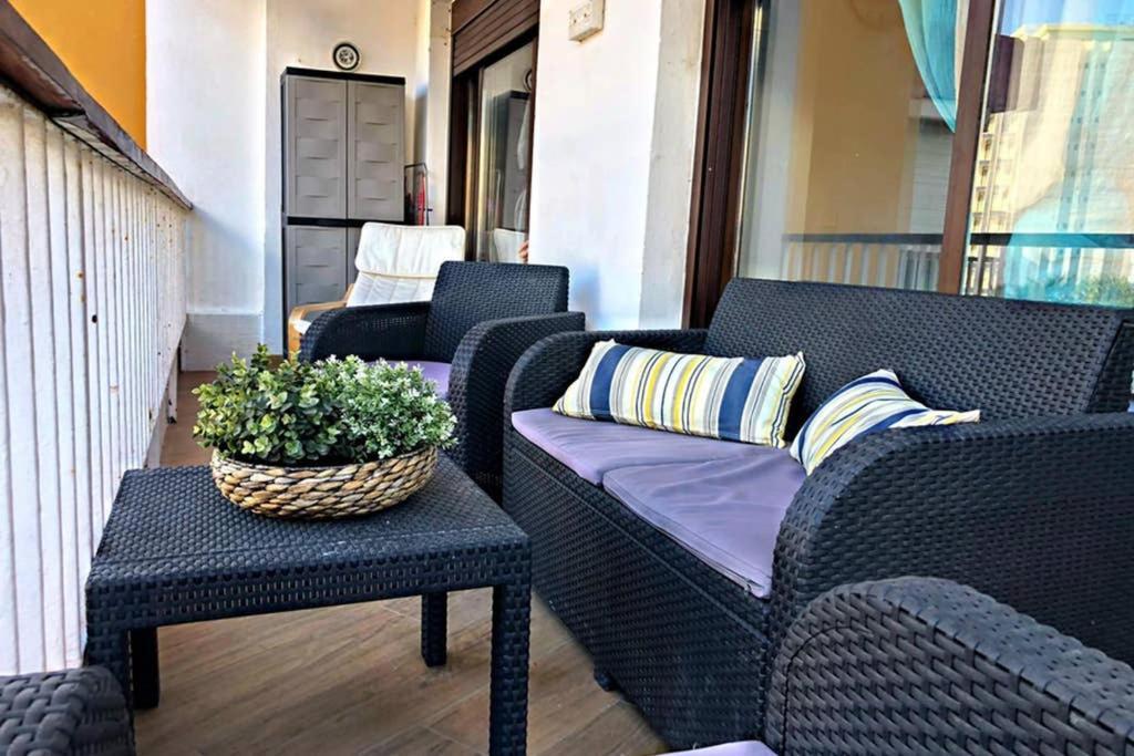 Coqueto Apartamento En Puerto Marina Con Piscina ベナルマデナ エクステリア 写真