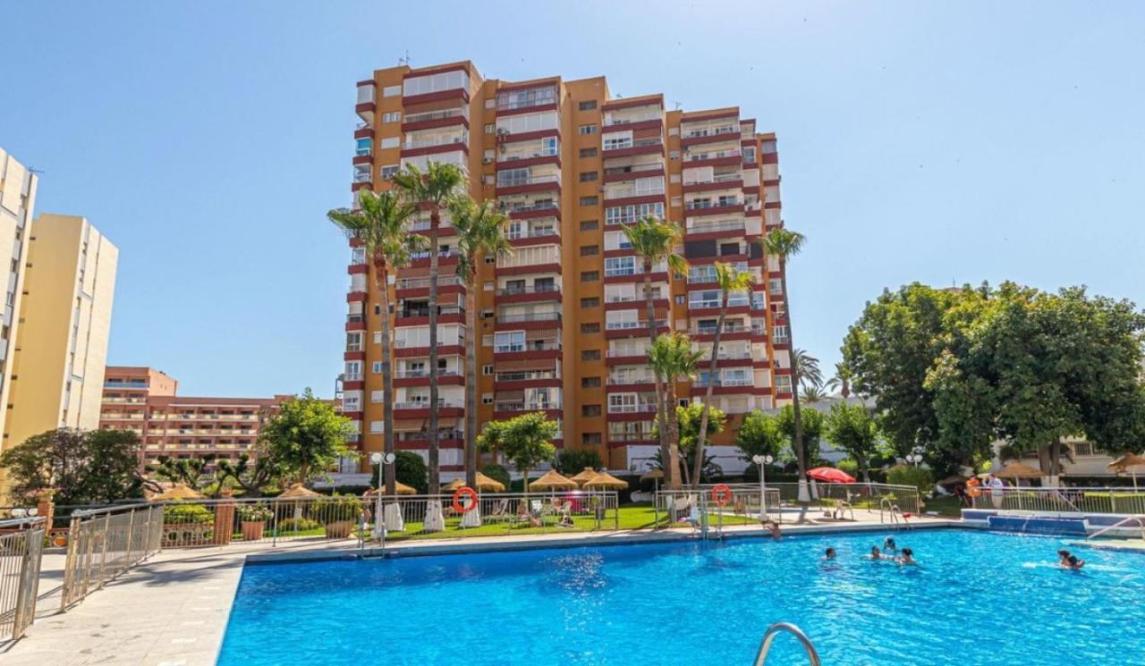 Coqueto Apartamento En Puerto Marina Con Piscina ベナルマデナ エクステリア 写真