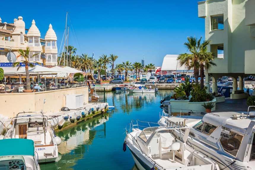 Coqueto Apartamento En Puerto Marina Con Piscina ベナルマデナ エクステリア 写真